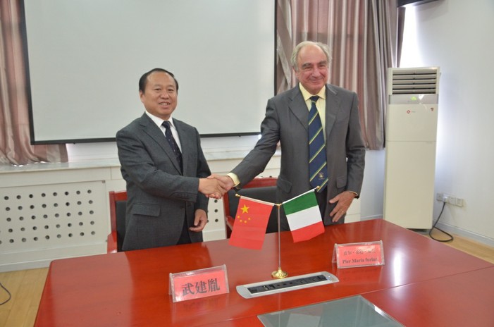 意大利都灵大学附属医院与聊城市四院缔结友好医院04.jpg